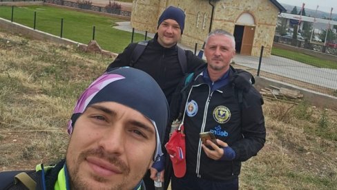 GRANICE SE NE PRELAZE SAMO NOGAMA, NEGO SRCEM Pripadnici MUP - a za decu leptire (FOTO) GRANICE SE NE PRELAZE SAMO NOGAMA, NEGO SRCEM Pripadnici MUP - a za decu leptire (FOTO)