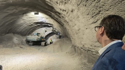 PROBIJENA DESNA TUNELSKA CEV IRIŠKIG TUNELA: Vučić prisustvovao završnim radovima na iskopavanju
