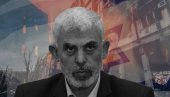 КАКО ЈЕ УБИЈЕН ЛИДЕР ХАМАСА: Израелци објавили невиђену фотку на годишњицу страдања - пет војника изнад беживотног тела (ФОТО)