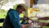 SHVATIO SAM DA SAM ALKOHOLIČAR: Naš glumac zbog jezivih reči svog SINA potražio pomoć SHVATIO SAM DA SAM ALKOHOLIČAR: Naš glumac zbog jezivih reči svog SINA potražio pomoć