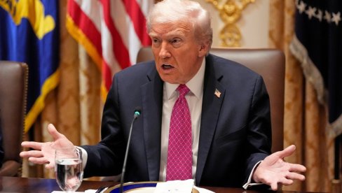 ОТКАЗАО САМ САСТАНАК С ПУТИНОМ У БУДИМПЕШТИ Огласио се Трамп - Нисам имао осећај да ћемо стићи тамо где морамо... ОТКАЗАО САМ САСТАНАК С ПУТИНОМ У БУДИМПЕШТИ Огласио се Трамп - Нисам имао осећај да ћемо стићи тамо где морамо...