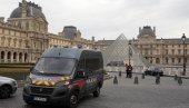 ЕВО КО ЈЕ ОПЉАЧКАО ЛУВР: Ухапшен осумњичени - покушао да се укрца на авион за Алжир и да побегне