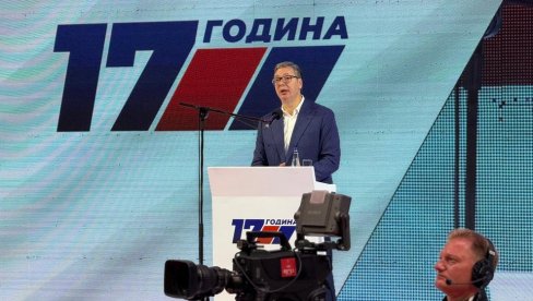 ВУЧИЋ ГОВОРИ У ЗРЕЊАНИНУ: Успели смо да формирамо снажну партију (ВИДЕО)