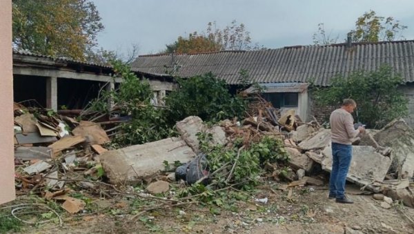 „Градска чистоћа“ и хуманитарна Фондација „Заједно за осмех“ помогле породици Младеновић из Борче