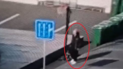 SNIMAK KADA JE BLOKADER UPUCAO OBIČNOG ČOVEKA: Pogledajte jezivu scenu u Ćacilendu (VIDEO) SNIMAK KADA JE BLOKADER UPUCAO OBIČNOG ČOVEKA: Pogledajte jezivu scenu u Ćacilendu (VIDEO)
