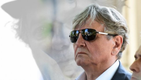 JOŠ NE VERUJEM DA JE UMRO LEGENDARNI GLUMAC Tužna objava Radoša Bajića (FOTO) JOŠ NE VERUJEM DA JE UMRO LEGENDARNI GLUMAC Tužna objava Radoša Bajića (FOTO)