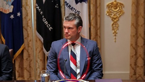 SKANDAL - POTPAROL PENTAGONA: Tvoja mama mu je kupila - idiote! To je patriotska američka kravata