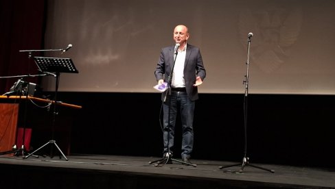 МАНДАТ НИ ЗА ЖИВОТ: Караван Милана Кнежевића и Драгана Копривице у Никшићу МАНДАТ НИ ЗА ЖИВОТ: Караван Милана Кнежевића и Драгана Копривице у Никшићу