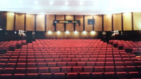 МЛАВСКО КОЛО: Сутра Међународни фестивал фолклора