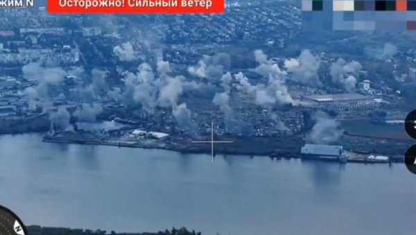 90 СЕКУНДИ ПАКЛА У ХЕРСОНУ: Погледајте како падају руске ракете, дим прекрио цео град (ВИДЕО)