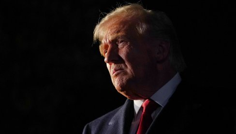 ZELENSKI NEMA NIŠTA DOK JA TO NE ODOBRIM Tramp još jednom podvukao ko je vrhovni arbitar za mir u Ukrajini