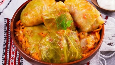 SLAVSKA SARMA KAKVA SE SPREMALA I PRE 100 GODINA: Jedini recept koji vam je potreban! SLAVSKA SARMA KAKVA SE SPREMALA I PRE 100 GODINA: Jedini recept koji vam je potreban!
