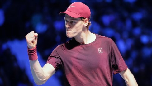 DRUGI REKET SVETA JE OSVOJIO JOŠ JEDAN TROFEJ: Siner nastavlja da melje DRUGI REKET SVETA JE OSVOJIO JOŠ JEDAN TROFEJ: Siner nastavlja da melje