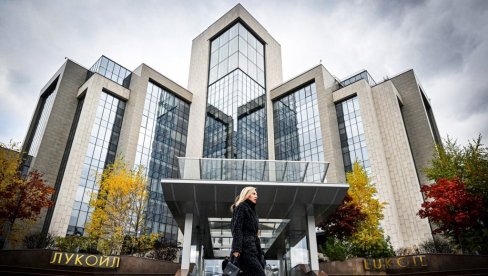 NAŠE KOMŠIJE U STRAHU OD NESTAŠICE GORIVA: Razmatraju izuzeće od američkih sankcija protiv ruske naftne kompanije
