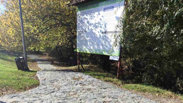 СПОМЕНИК ПРИРОДЕ „ЛИСИНЕ“: Безбеднија стаза ка извору Велико врело (ФОТО)