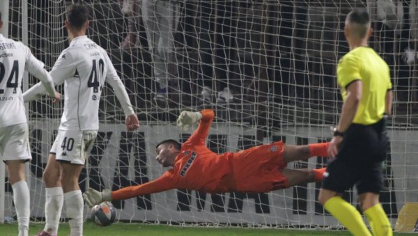 СЕНЗАЦИЈА: Прволигаш избацио Партизан из Купа Србије, Мачва одржала час фудбала црно-белима! (ВИДЕО) СЕНЗАЦИЈА: Прволигаш избацио Партизан из Купа Србије, Мачва одржала час фудбала црно-белима! (ВИДЕО)