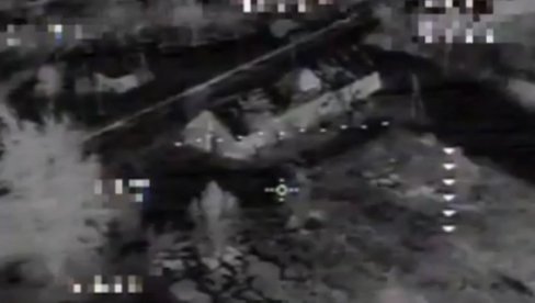 КАДИРОВ СЕ ПОХВАЛИО Погледајте прецизне ударе на украјинске положаје, изгледају језиво (ВИДЕО) КАДИРОВ СЕ ПОХВАЛИО Погледајте прецизне ударе на украјинске положаје, изгледају језиво (ВИДЕО)