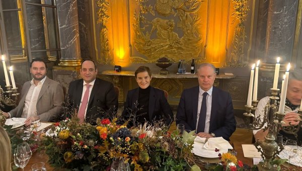 ВЕЛИКИ ПРИЈАТЕЉ СРБИЈЕ: Брнабић посету Паризу почела радном вечером са Керкентзесом и Троказом ВЕЛИКИ ПРИЈАТЕЉ СРБИЈЕ: Брнабић посету Паризу почела радном вечером са Керкентзесом и Троказом