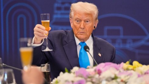 DONOSIM TRILIONE DOLARA U SAD Tramp: SAD i Južna Koreja postigle trgovinski dogovor DONOSIM TRILIONE DOLARA U SAD Tramp: SAD i Južna Koreja postigle trgovinski dogovor