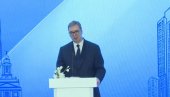 ВУЧИЋ СЕ ОБРАТИО НА ПОСЛОВНОМ ФОРУМУ У ТАШКЕНТУ: Узбекистанци председнику Србије и нашој делегацији добродошлицу пожелели на српском