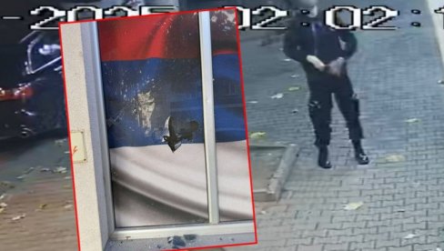 DOKLE VIŠE SA NASILJEM?! Blokader polomio izlog na prostorijama SNS-a u Šapcu! (FOTO) DOKLE VIŠE SA NASILJEM?! Blokader polomio izlog na prostorijama SNS-a u Šapcu! (FOTO)