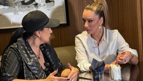 DIRLJIV SUSRET U SKOPLJU: Kaliopi Bukle ugostila Teu Tairović u rodnom gradu pa joj poručila - Ti si jedna jako emotivna osoba (FOTO) DIRLJIV SUSRET U SKOPLJU: Kaliopi Bukle ugostila Teu Tairović u rodnom gradu pa joj poručila - Ti si jedna jako emotivna osoba (FOTO)