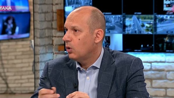 ВУЧИЋ ЈЕ ОМОГУЋИО ДА ДИПЛОМЦИ САДА ДОБИЈАЈУ УГОВОРЕ Лончар: Из најразвијенијих земаља лекари се сада враћају у Србију