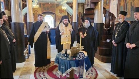 ЦРКВА ЈЕ МЕСТО ГДЕ СЕ ЗА ПРЕМИНУЛЕ МОЛИМО: Владика Херувим и митрополит Иларион служили помен страдалима у Кочанима и Новом Саду ЦРКВА ЈЕ МЕСТО ГДЕ СЕ ЗА ПРЕМИНУЛЕ МОЛИМО: Владика Херувим и митрополит Иларион служили помен страдалима у Кочанима и Новом Саду