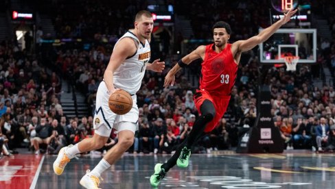 ЈОКИЋ НА АСИСТЕНЦИЈУ ДО ВЕЧНОСТИ: Денвер поражен након невероватне драме (ВИДЕО) ЈОКИЋ НА АСИСТЕНЦИЈУ ДО ВЕЧНОСТИ: Денвер поражен након невероватне драме (ВИДЕО)