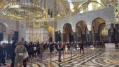 ПАРАСТОС ЗА НАСТРАДАЛЕ У НОВОМ САДУ У ХРАМУ СВЕТОГ САВЕ: Присуствује председник Србије Александар Вучић (ФОТО/ВИДЕО)