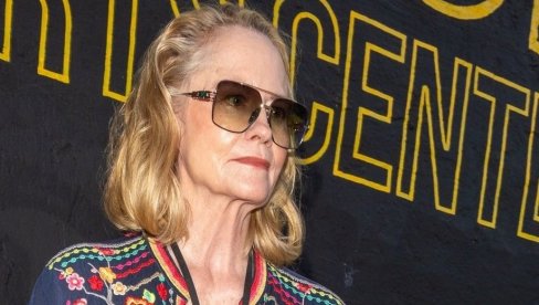 PRED NJOM SU MUŠKARCI PUZALI, JEDAN SRBIN JE ZAMALO OŽENIO: Čuvena glumica danas je potpuno neprepoznatljiva! (FOTO)