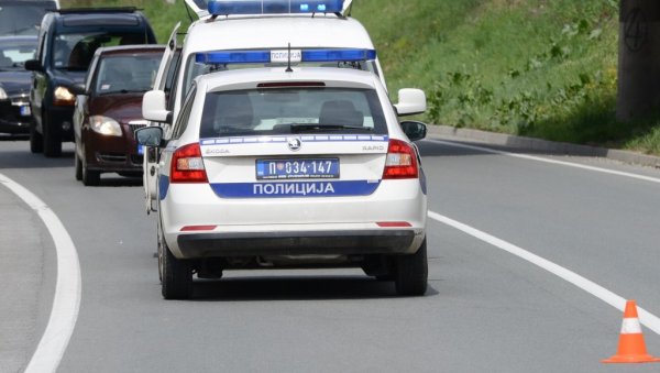 ВОЗИО СА 3,62 ПРОМИЛА АЛКОХОЛА: Прекршајна пријава против пијаног возача у Врњачкој Бањи ВОЗИО СА 3,62 ПРОМИЛА АЛКОХОЛА: Прекршајна пријава против пијаног возача у Врњачкој Бањи