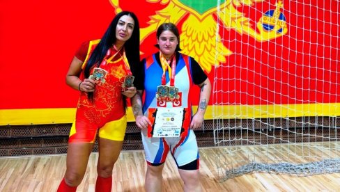 DVA ZLATA ZA MARIJU JOVANOVIĆ: Srpska dizačica tegova zablistala u Crnoj Gori (FOTO)
