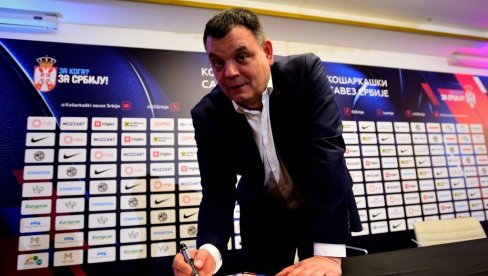 MORAĆEMO OZBILJNO DA PORAZGOVARAMO: Selektor košarkašica Srbije nezadavoljovan igrom u provm poluvremenu protiv Islanda