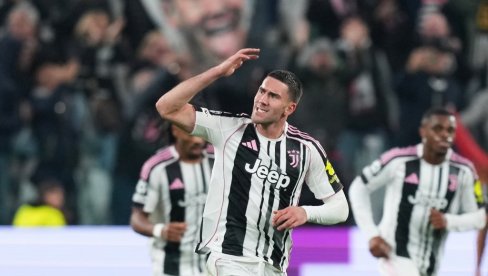 ОБРТ! И они су бацили око на Душана Влаховића