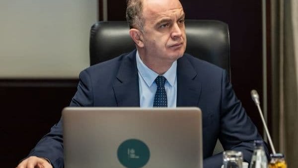 АЛБАНЦИМА И СВЕ - МАЛО!: Потпредседник Владе Ник Ђељошај писао амбасадорима о положају мањинских народа