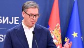 TO GOVORI O NJIHOVOJ NEMOĆI Vučić o blokaderima kojima smetaju patriotske pesme - Moja obaveza je da trpim, pozivaću uvek na dijalog