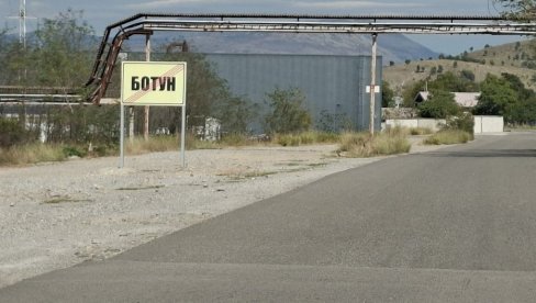 МИЛАН КНЕЖЕВИЋ О ГРАДЊИ КОЛЕКТОРА У ЗЕТСКОМ СЕЛУ БОТУ: Ово је лоповлук!