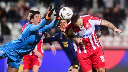 ЗВЕЗДУ ОВО МОРА ДА РАДУЈЕ: Лил је у баш великој кризи, доге опет нису победиле!