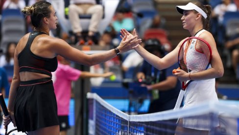 САБАЛЕНКА И РИБАКИНА У БОРБИ ЗА ТРОФЕЈ: Белорускиња и тенисерка из Казахстана у финалу завршног турнира у Ријаду