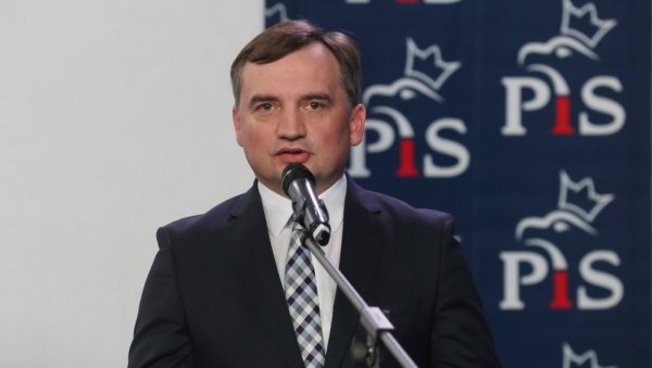 БИВШЕМ ПОЉСКОМ МИНУСТРУ ПРАВДЕ ОДЗВОНИЛО: Посланици званично изгласали да му се одузме имунитет