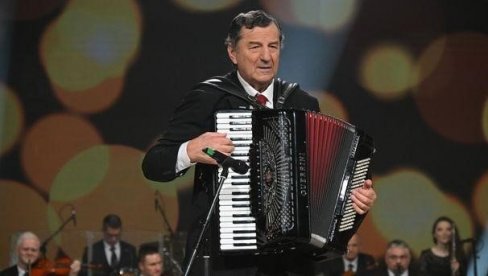 ЧУВАР МУЗИЧКЕ ТРАДИЦИЈЕ: Љубиша Павковић о Народном оркестру РТС и културној баштини (ФОТО)