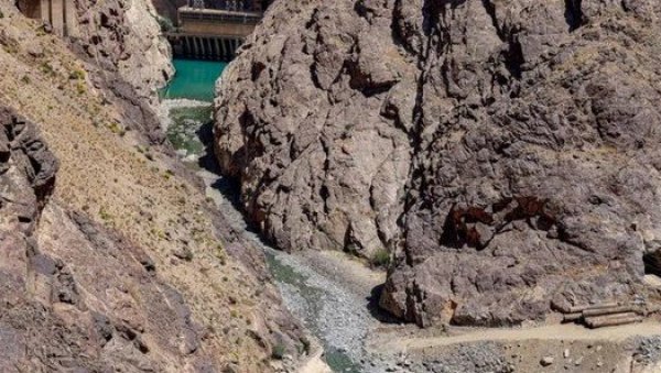 СИТУАЦИЈА ЈЕ ОЗБИЉНА: Град пред колапсом – ниво воде је испод три одсто (ФОТО)