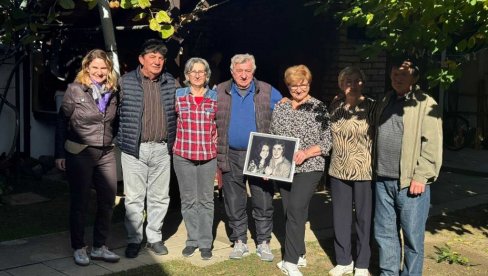 НАДА И ДРАГО СВЕДОЧЕ ЉУБАВ И СЛОГУ: Златна свадба најбољег зета Јадра и најбоље Крајишке снахе