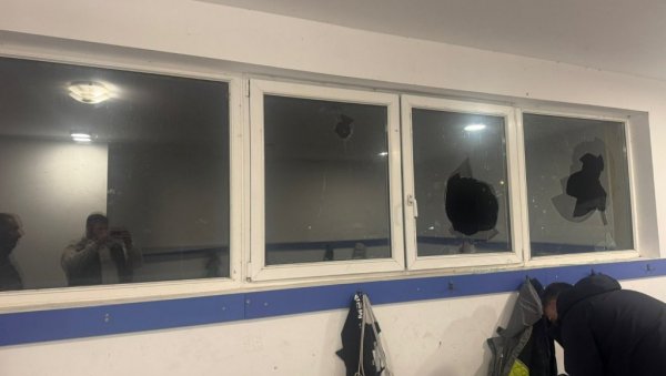 СТРАВИЧНО: Хулигани полупали просторије ФК Земун током тренинга младих тимова! Огласио се клуб (ФОТО)