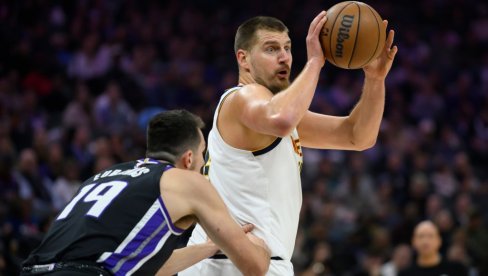 КАД ВИДИ ЈОКИЋА НИЈЕ МУ ДОБРО: Најбољи дефанзивац лиге нема одговор за троструког МВП-а