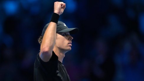 SADA NAVIJA ZA ALKARAZA: De Minor pobedio Fric i ostao u trci za polufinale Završnog mastersa