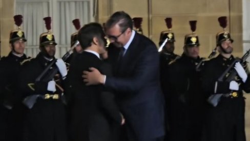 SRDAČAN POZDRAV DVOJICE LIDERA: Ovako je Markon dočekao Vučića (VIDEO)