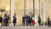 VUČIĆ SE SASTAO SA MAKRONOM: Svečani doček za predsednika Srbije