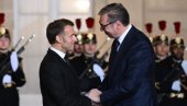 TRI SATA TRAJAO RAZGOVOR MAKRONA I VUČIĆA: Izuzetna čast ukazana predsedniku Srbije na užasno težak dan za Francusku  (FOTO/VIDEO)